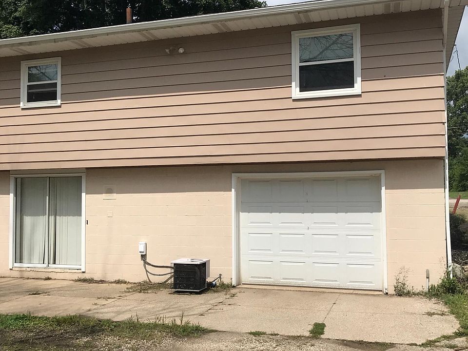 2nd image of 3088 & 3092 Jackson Dr