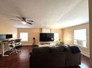 70 Morris St #302, Hartford, CT 06114