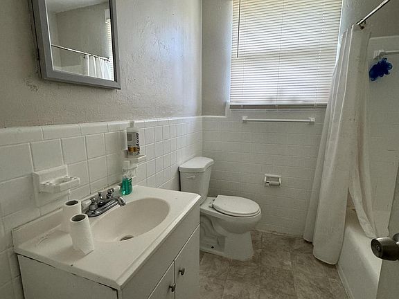 2nd image of 1369 W 11TH Street