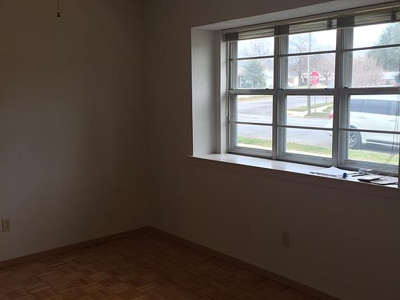 2nd image of 7549 N Richland Blvd
