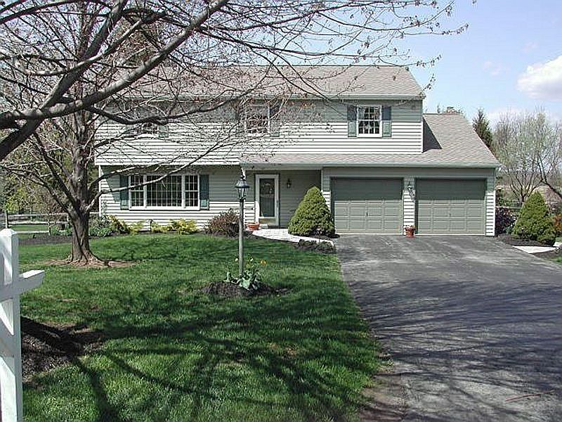 1st image of 100 Evergreen Dr