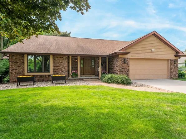 1311 S Bluemound Dr, Appleton, WI 54914