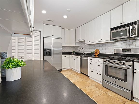 5th image of 2736 N Hampden Ct APT 102