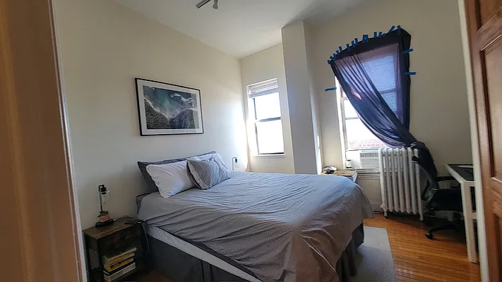 Rented by Chartwell Manhattan Realty | media 9