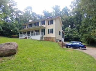 137 Castlewood Rd, Tyrone, GA 30290