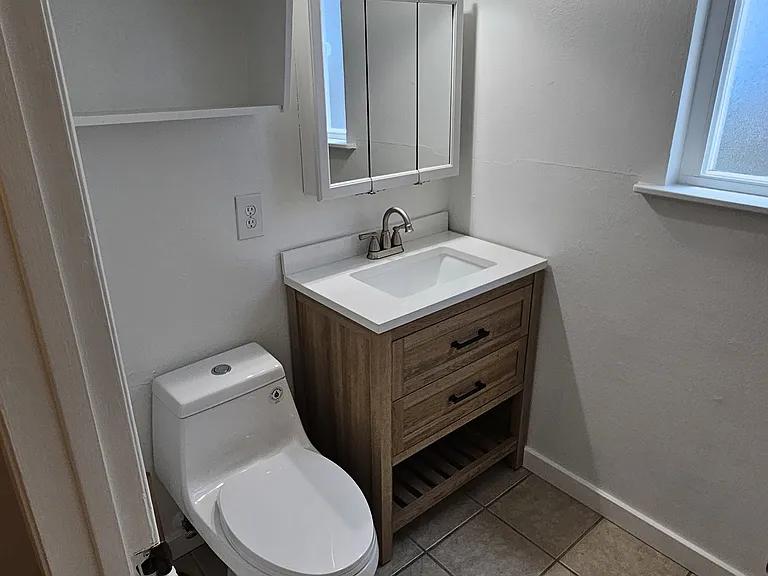 1239 Southwood Dr — Photo 11