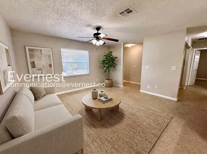 2 bed, 1.0 bath, 1100 sqft, $995 — Photo 3
