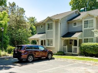 2678 Packard Rd, Ann Arbor, MI 48104