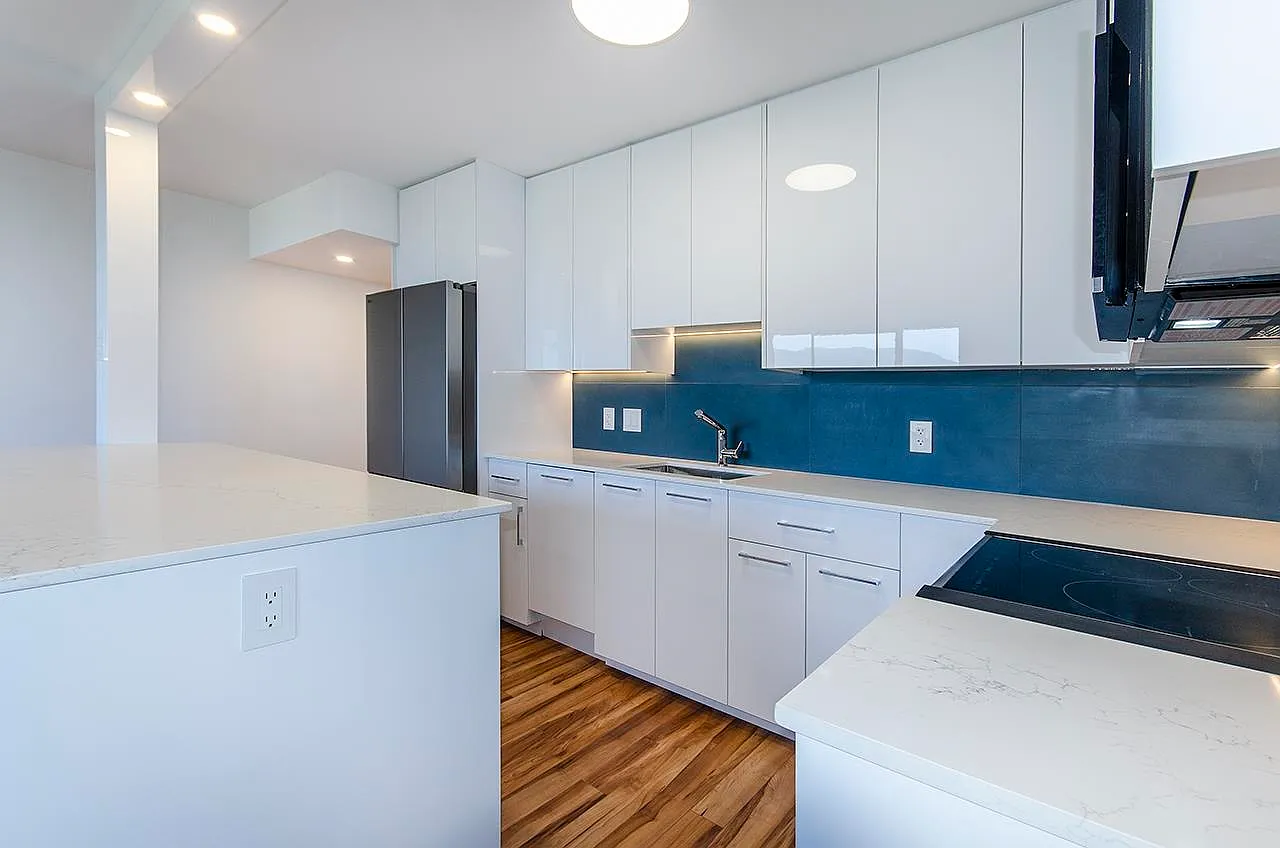 2 bed, 1012 sqft, $3,995 — Photo 4