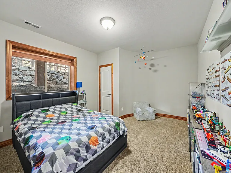 18145 Bakers Farm Rd — Photo 34