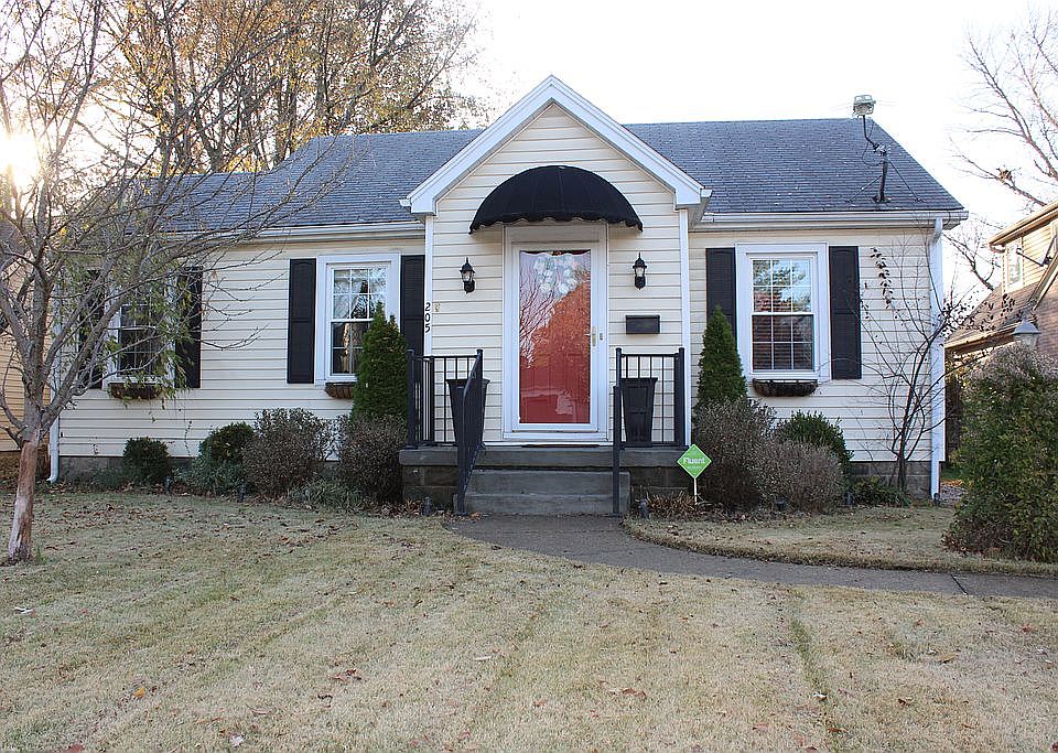 1st image of 205 S Fairlawn Ave