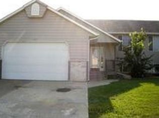 1617 S Campbell Trl, Sioux Falls, SD 57106