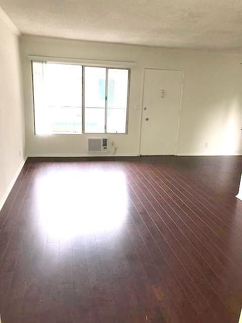 1st image of 2352 Glendale Blvd #4