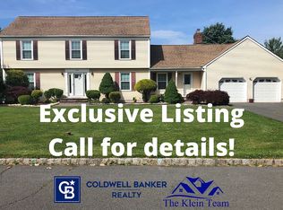 7 Valinor Rd, Hillsborough, NJ 08844