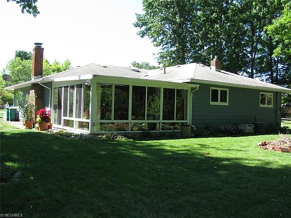 3rd image of 7641 Coolidge Ct