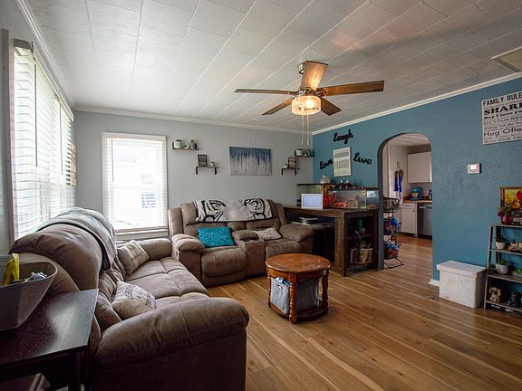 2nd image of 515 Garfield Ave