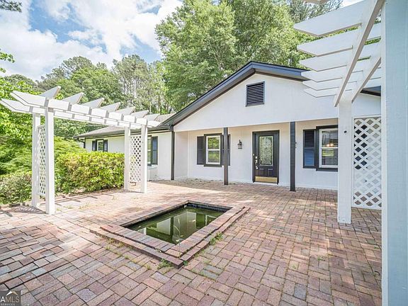4th image of 4858 Tarleton Dr