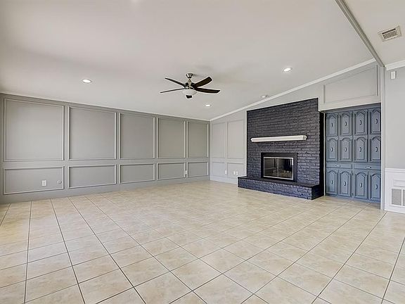 3rd image of 5120 Leafy Ln