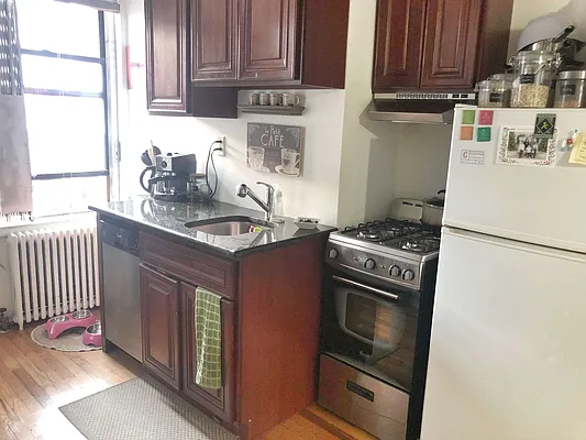 Rented by Jack B Shapiro | media 8