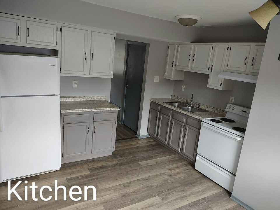1st image of 1950 Warren St APT 3