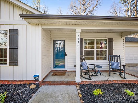 3rd image of 2136 Moose Rd