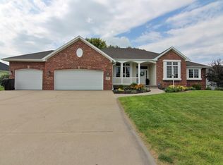 2703 W 47th St, Kearney, NE 68845