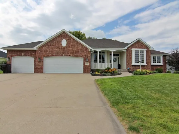 2703 W 47th St, Kearney, NE 68845