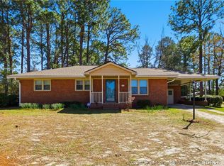 512 Longview Dr, Fayetteville, NC 28311