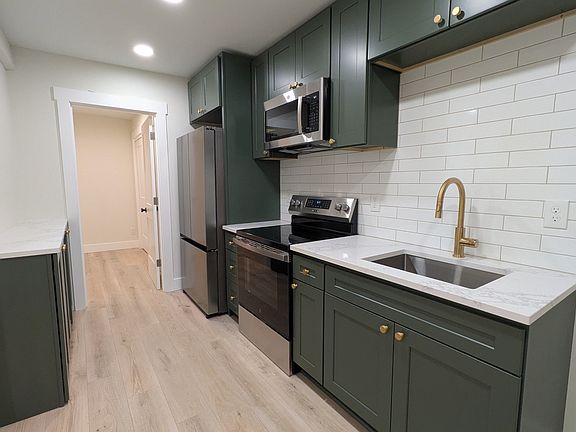 5th image of 4310 Grant St #1