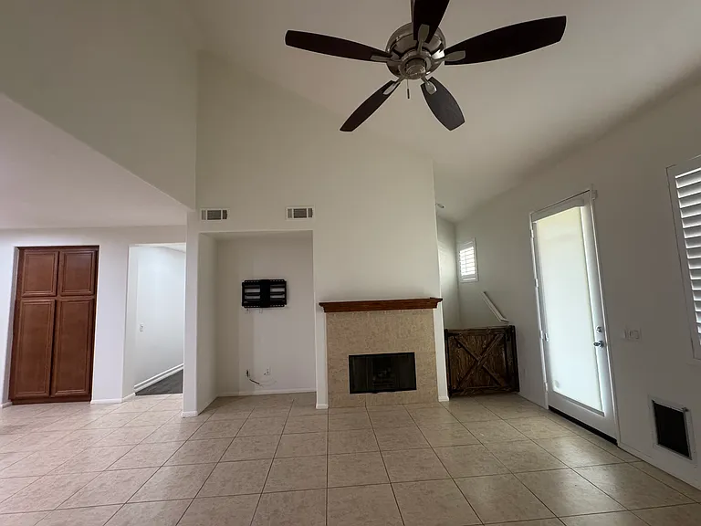 79667 Winsford Dr — Photo 7