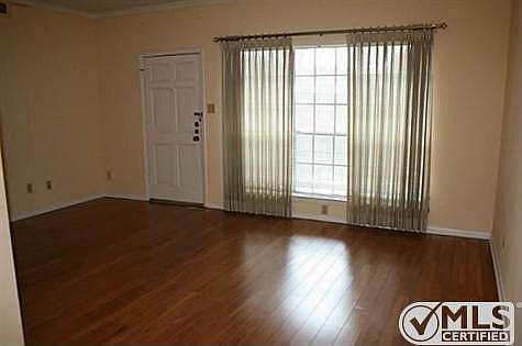 5th image of 4405 Bellaire Dr S APT 219