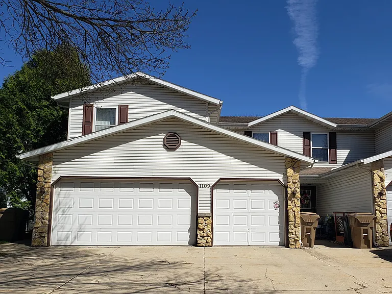 1109 Wayridge Dr #3 — Photo 1