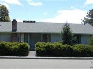 6400 Amberwood St, Rohnert Park, CA 94928