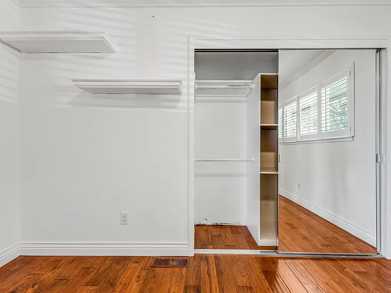 15 Mentone Rd — Photo 32