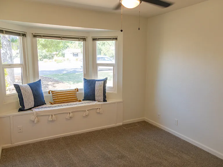 3803 Yellowstone Ct — Photo 22