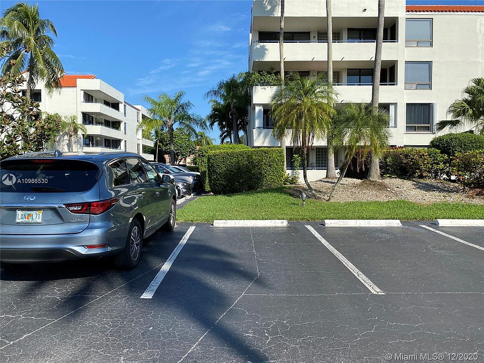 1st image of 21085 NE 34th Ave APT 205-1