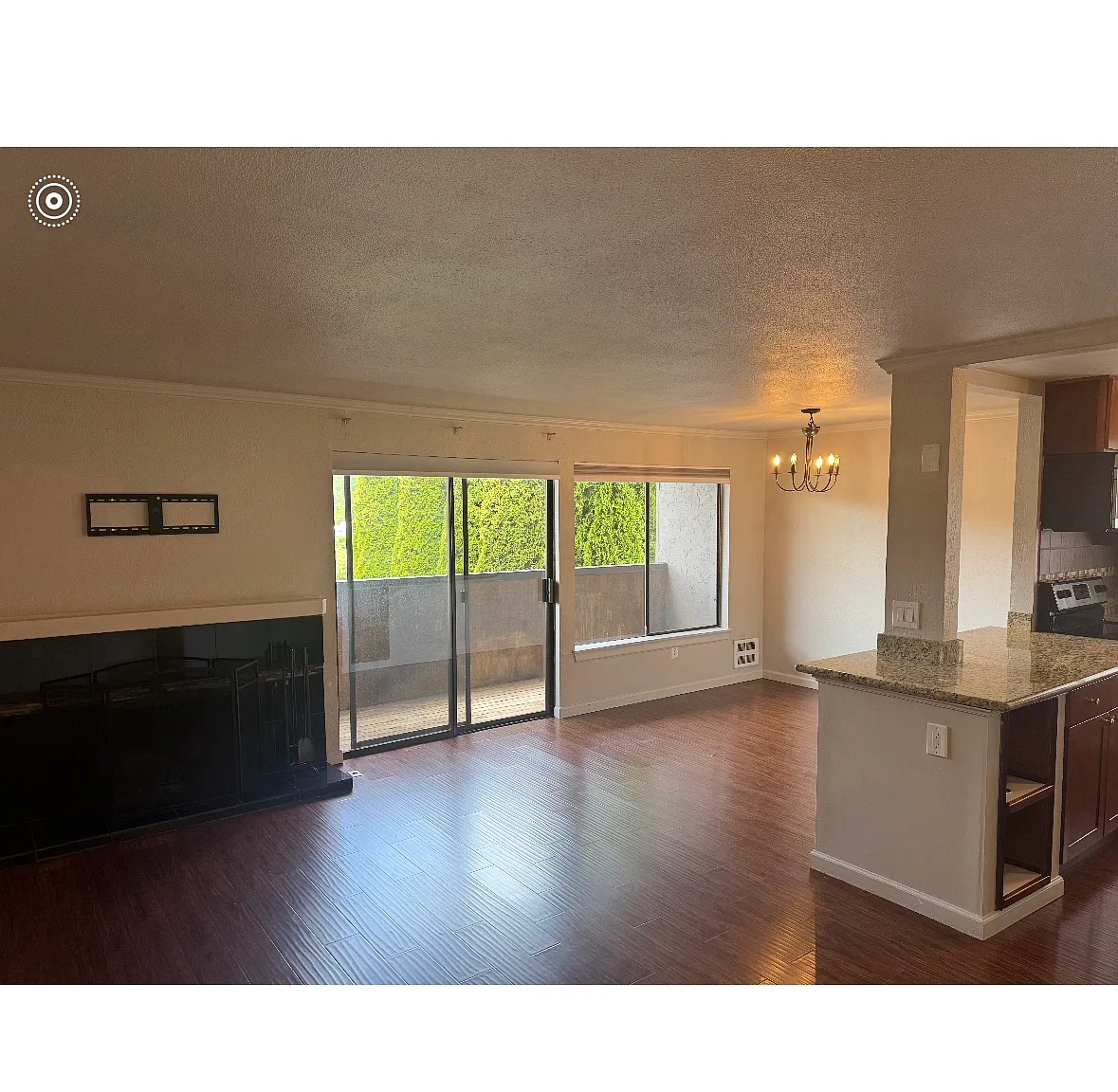 2 bed, 850 sqft, $2,395 — Photo 3