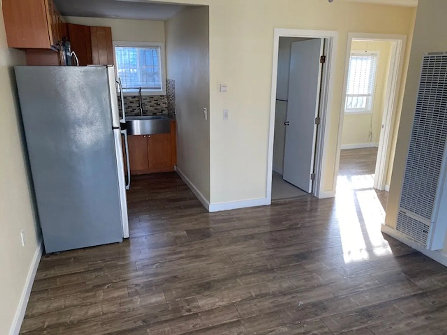 2 bed, 1.0 bath, 800 sqft, $2,050 — Photo 1