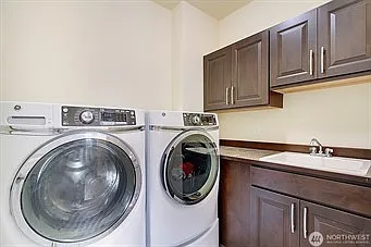 24302 NE 8th Pl — Photo 20