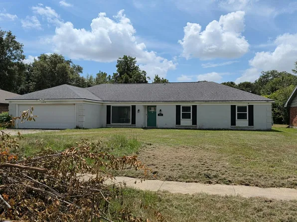 904 Cherrydale St, Lake Charles, LA 70607