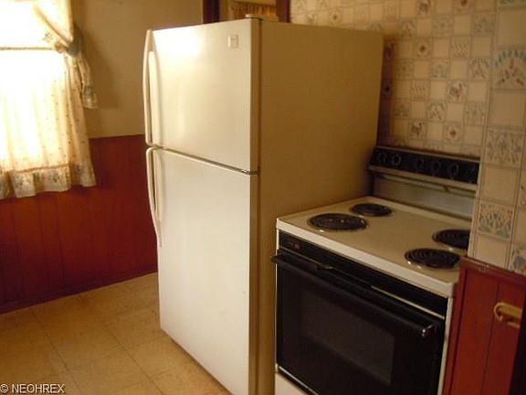 3rd image of 1416 Denley Ave