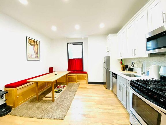 3rd image of 872 E 39th St #2R