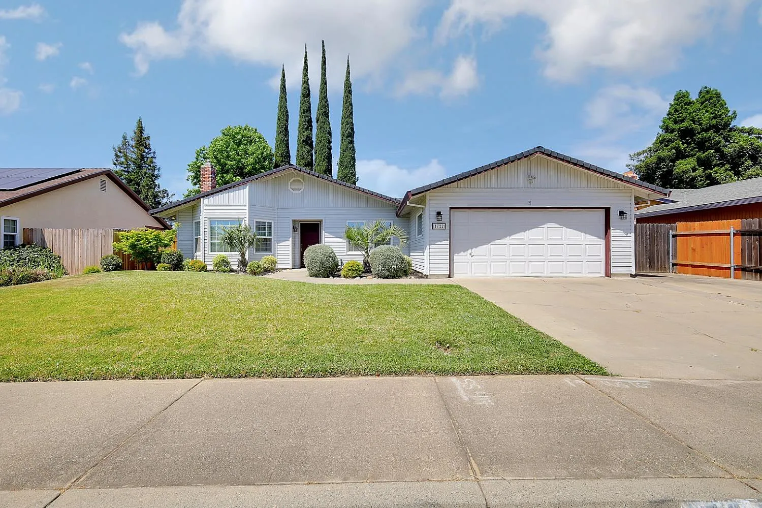 1722 Clark Ave photo 1