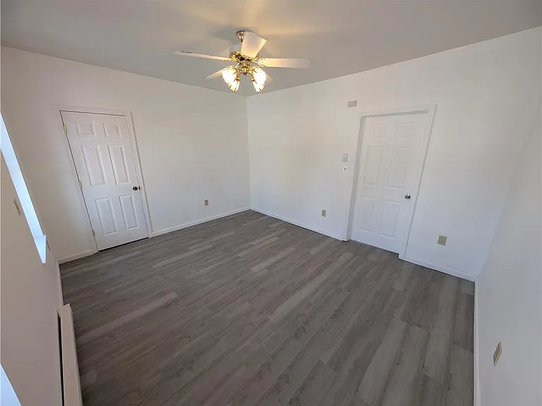 450 Carlton Ave #2 — Photo 2