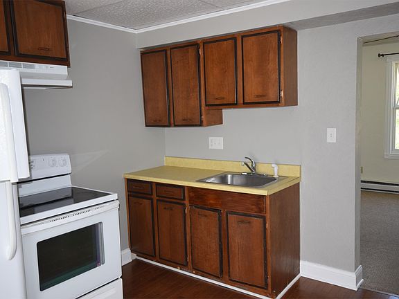 5th image of 1296 Manitowoc Rd