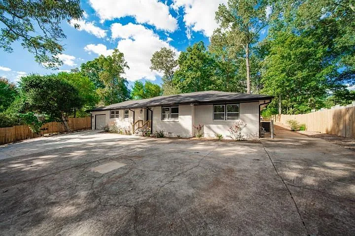 3154 N Druid Hills Rd — Photo 97