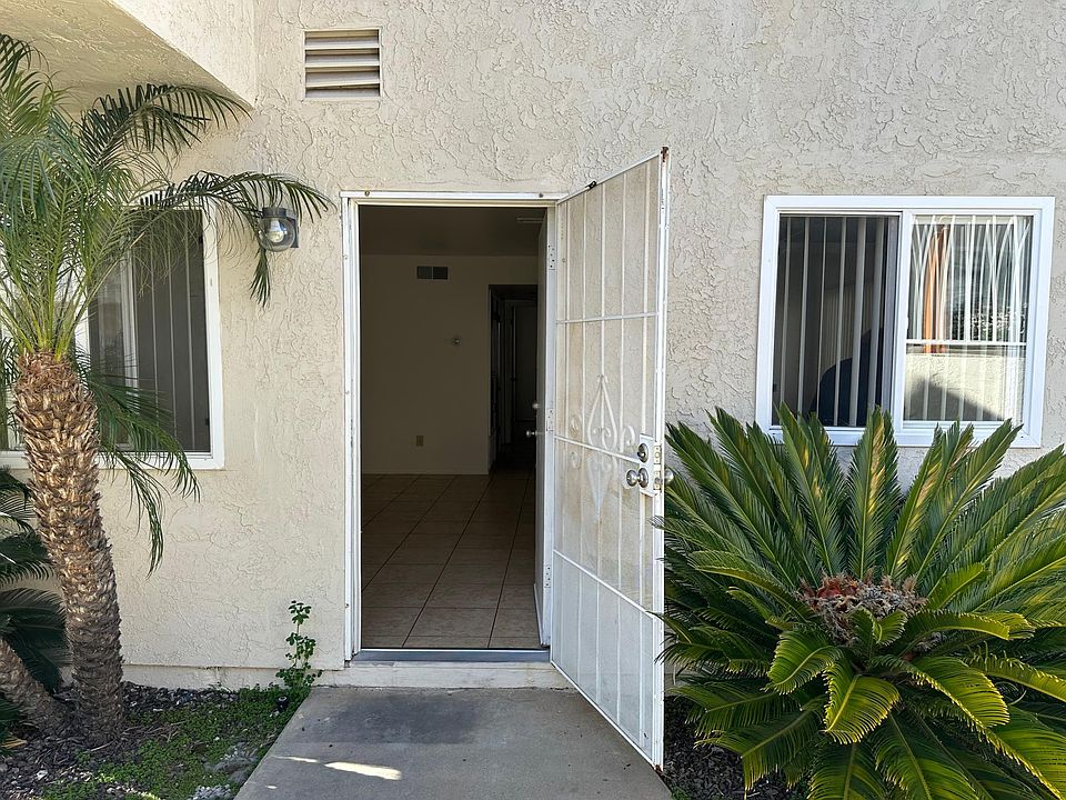 1st image of 410 Liberty Dr #1