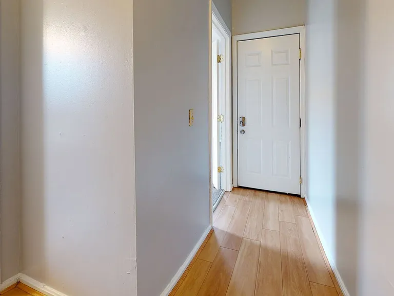 2610 Woodburn Ave #1 — Photo 5