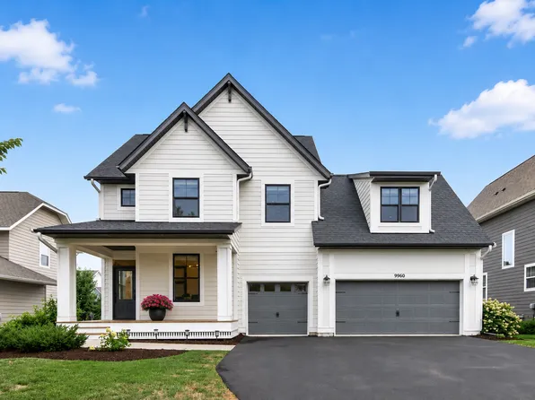 9960 Arrowwood Trl, Woodbury, MN 55129