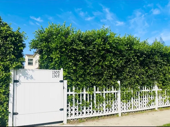 1307 N Screenland Dr, Burbank, CA 91505